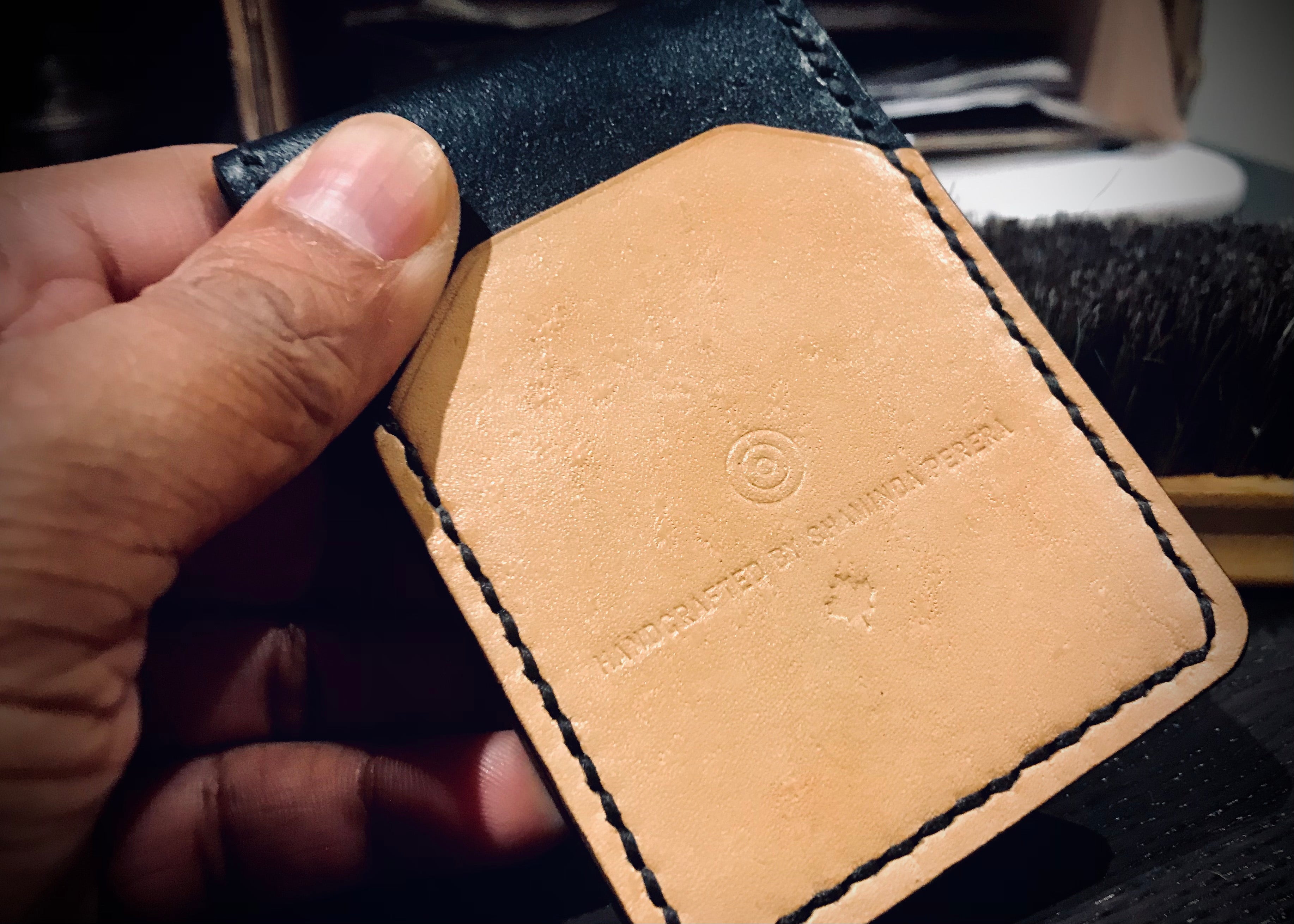 The MWV5 Minimalist Leather Wallet